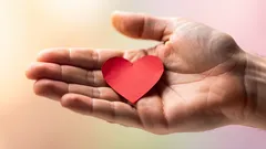 Hur du förstår att någon definitivt håller på att bli kär i dig – 3 subtila tecken